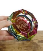 RAW-Aschenbecher-Rainbow-Kristallglas-115mm-bunt.jpg