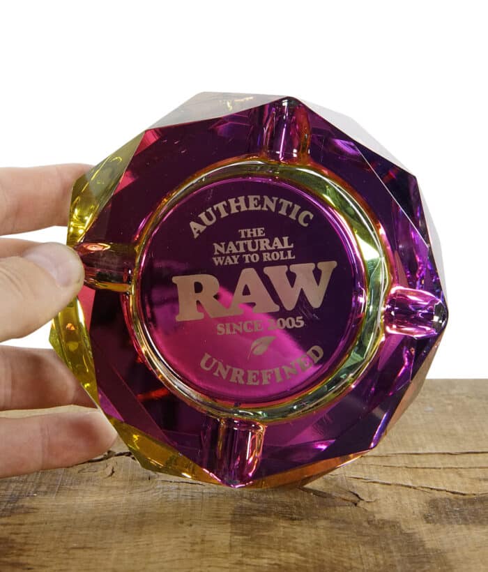 RAW-Aschenbecher-Rainbow-Kristallglas-115mm-pink.jpg