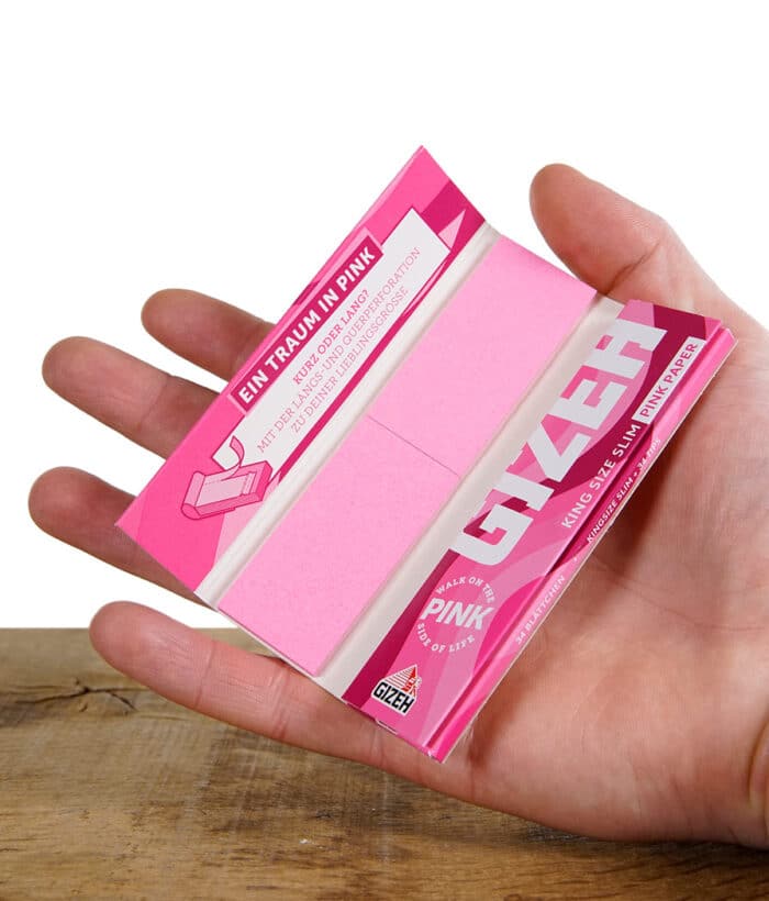 gizeh-pink-paper-hand.jpg