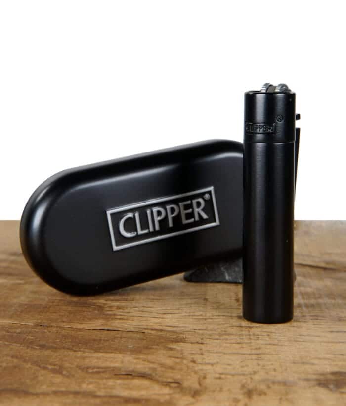 metall-clipper-black-mit-aufbewahrungsdose.jpg