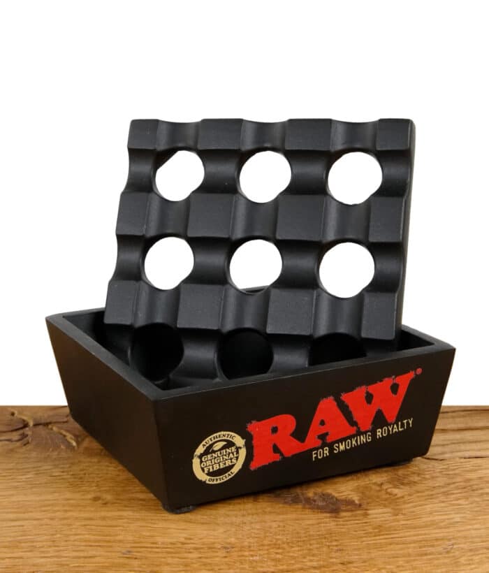 raw-aschenbecher-aus-metall-schwarz-1.jpg