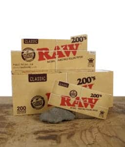 raw-classic-papers-200s-40er-box.jpg